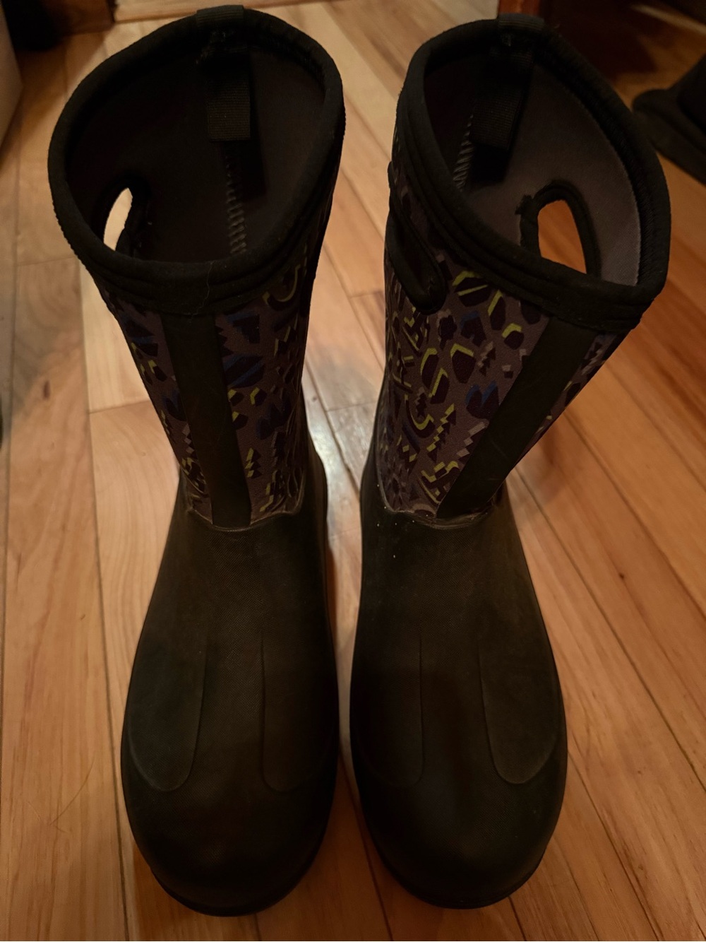 Kids Waterproof Black and Purple Neoprene Pull-On Boots